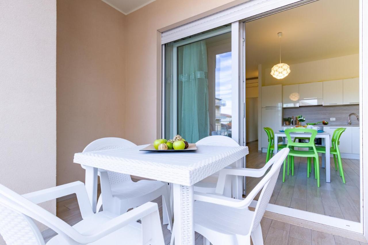 Giada 2P - Palazzina Laura Myho Casa Lejlighed Tortoreto Eksteriør billede